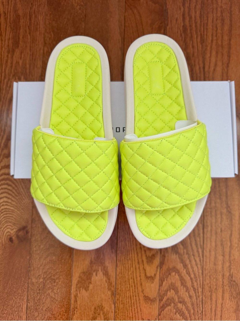 APL Women's Lusso Slide Neon Yellow Energy/Pristine